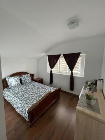 Studio Privee Vesoul -Wifi,Tv,Clim,Parking Gratuit Exterior photo